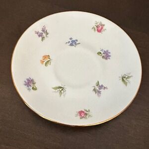 Sadler Wellington Fine Bone China Saucer‎ Floral Gold Trim Made in England